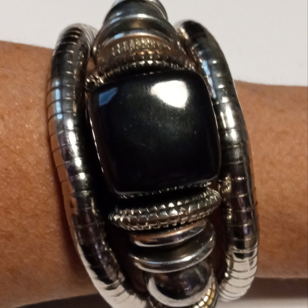Vintage Bohemian Black Silver Self Adjusting Coil Wrap Around Bracelet